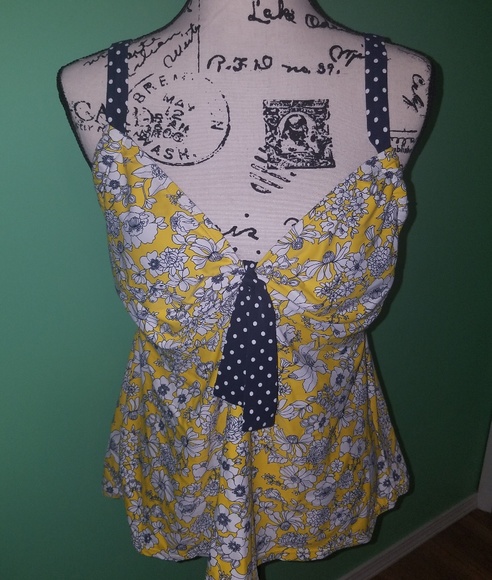 Sale 7 For 20 Beach House Women Tankini Top